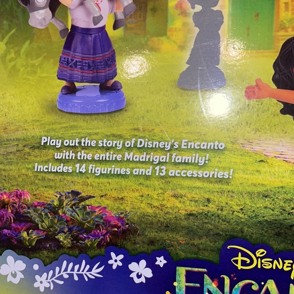 Disney Encanto 24 Days of Surprises w/ entire Family 🪄 - Picture 6 of 6